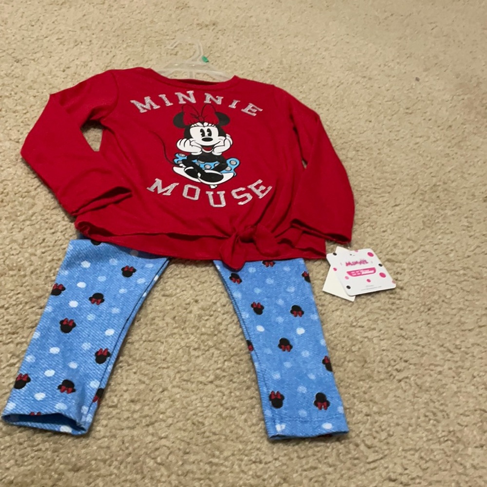 Brand new Minnie Mouse 2T outfit.
